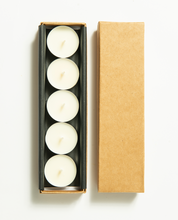 Load image into Gallery viewer, Deluxe &quot;over the Moon&quot; Magic Candles Spell Set
